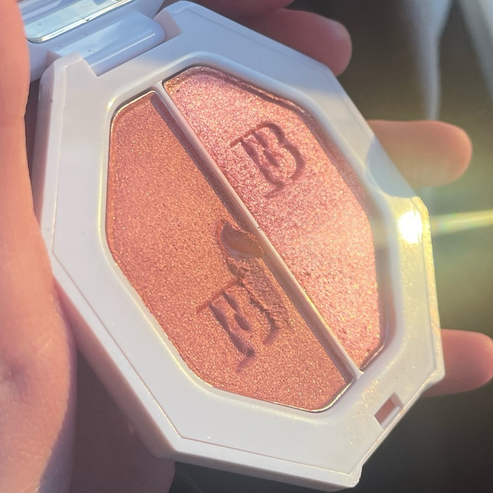 fenty beauty killawatt highlighter moscow mule ginger binge highlighter blush